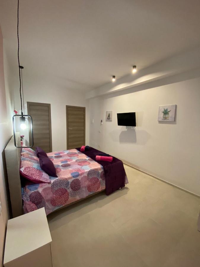 Viole Di Mare Guest House Сан-Леоне Экстерьер фото